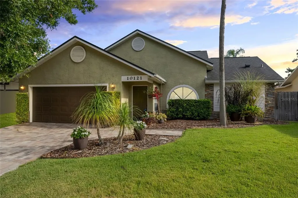 10121 Clairmel Court Orlando FL 32817