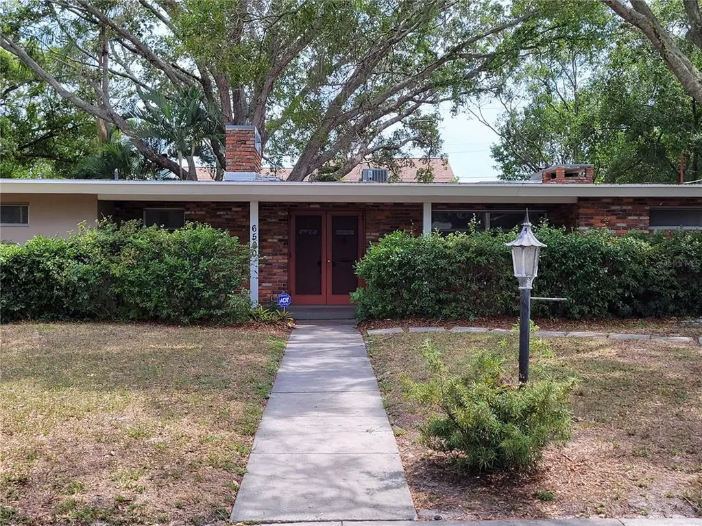 6500 7th Avenue N St Petersburg FL 33710