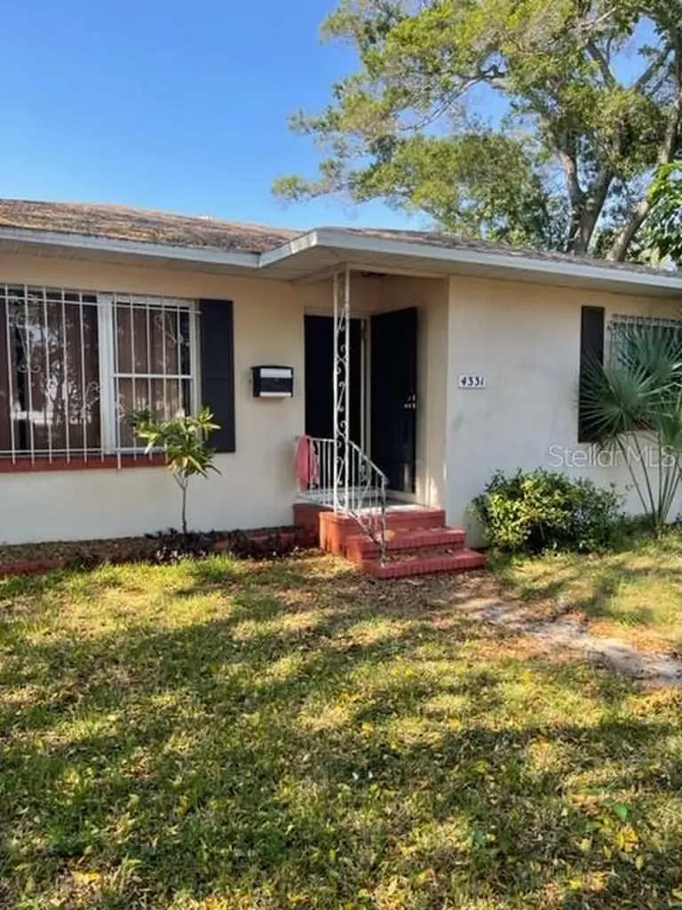 4331 1st Avenue N St Petersburg FL 33713