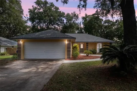 109 E Baker Street Minneola FL 34715