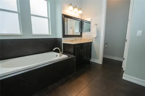 4738 Balboa Park Loop Bradenton FL 34211