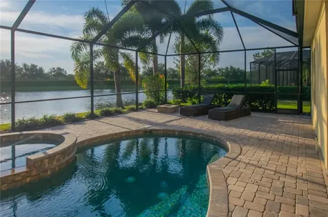 4738 Balboa Park Loop Bradenton FL 34211