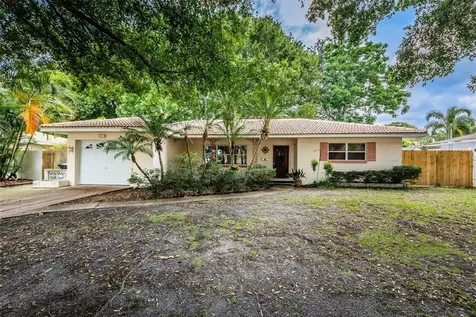 5271 35th Avenue N St Petersburg FL 33710