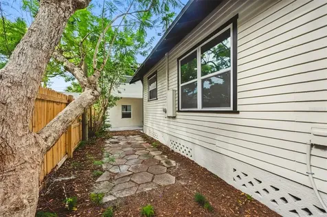 625 Kirkwood Terrace N St Petersburg FL 33701