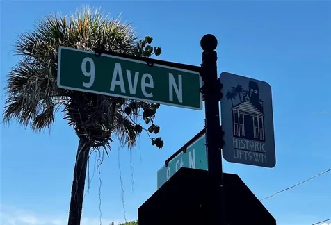 625 Kirkwood Terrace N St Petersburg FL 33701