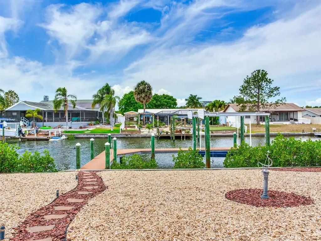 6508 Santiago Court Apollo Beach FL 33572