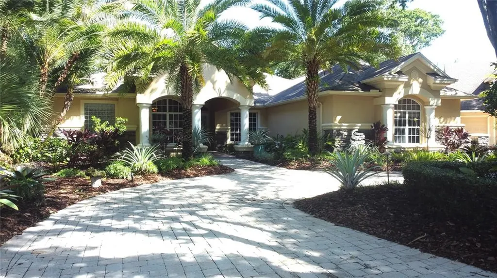 6002 Hammock Hill Avenue Lithia FL 33547