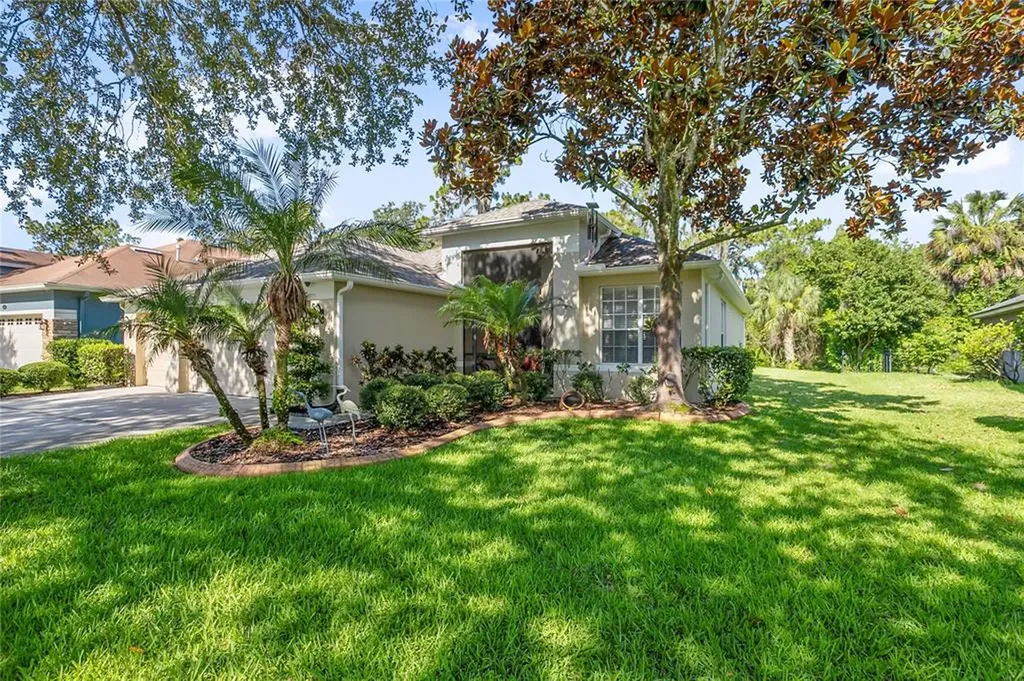 15117 Shearcrest Drive Lithia FL 33547