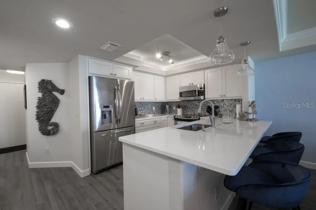 4325 Gulf Of Mexico Drive Longboat Key FL 34228