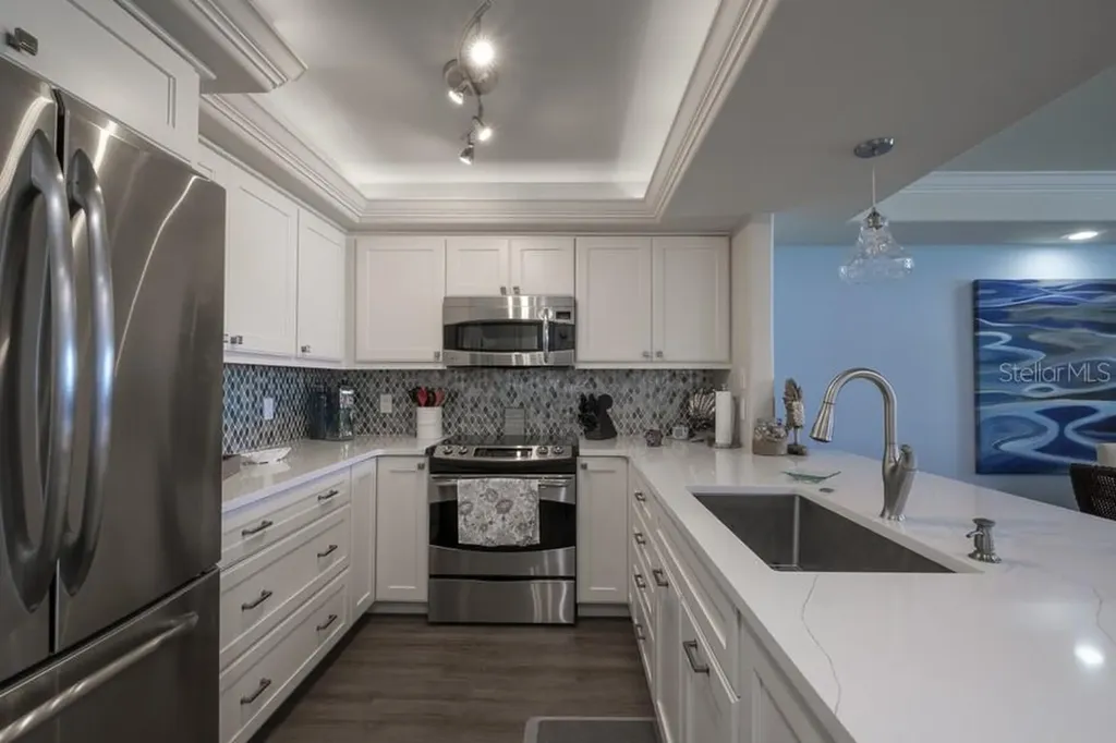 4325 Gulf Of Mexico Drive Longboat Key FL 34228
