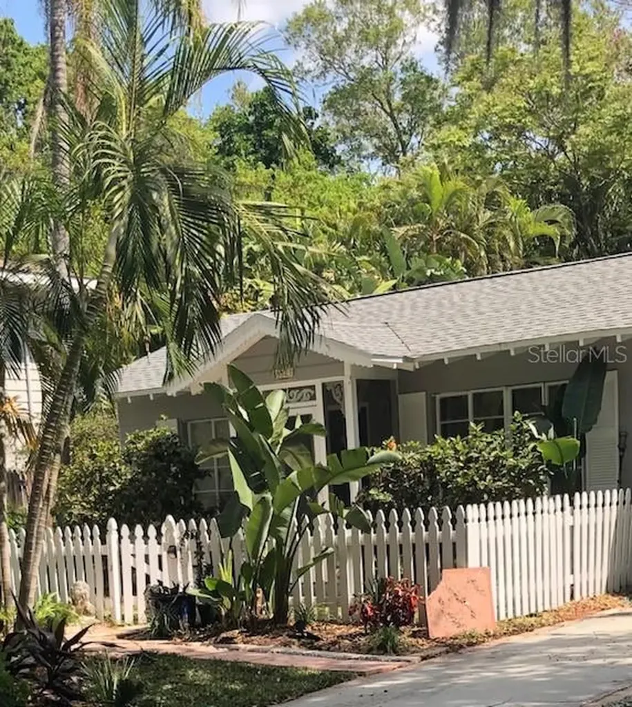 3521 Palonia Court Sarasota FL 34239