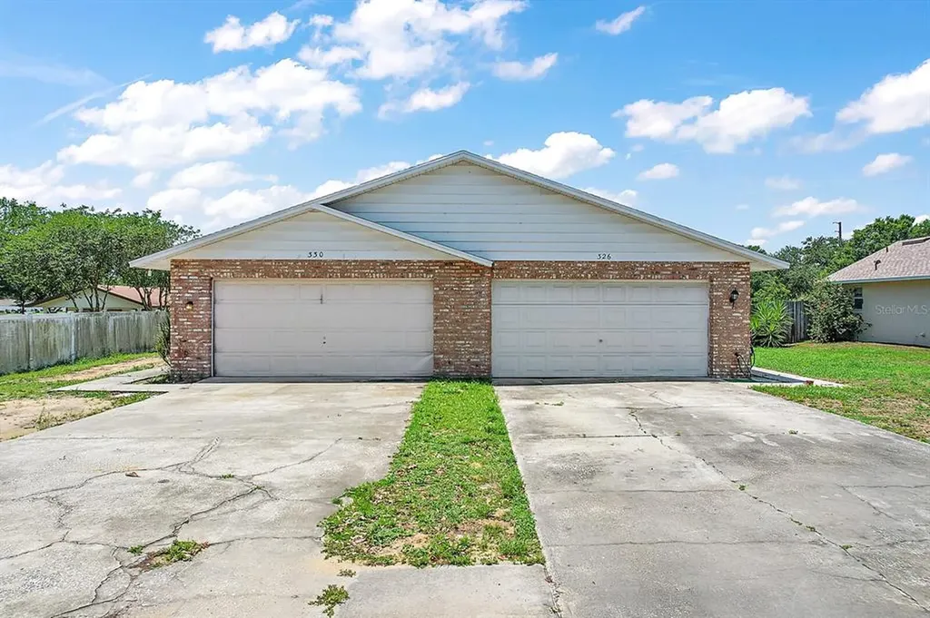 326 Woodview Drive Tavares FL 32778