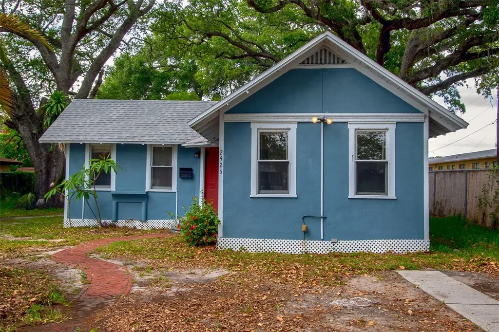 2425 22nd Avenue S St Petersburg FL 33712