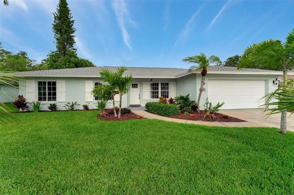 913 64th Street W Bradenton FL 34209