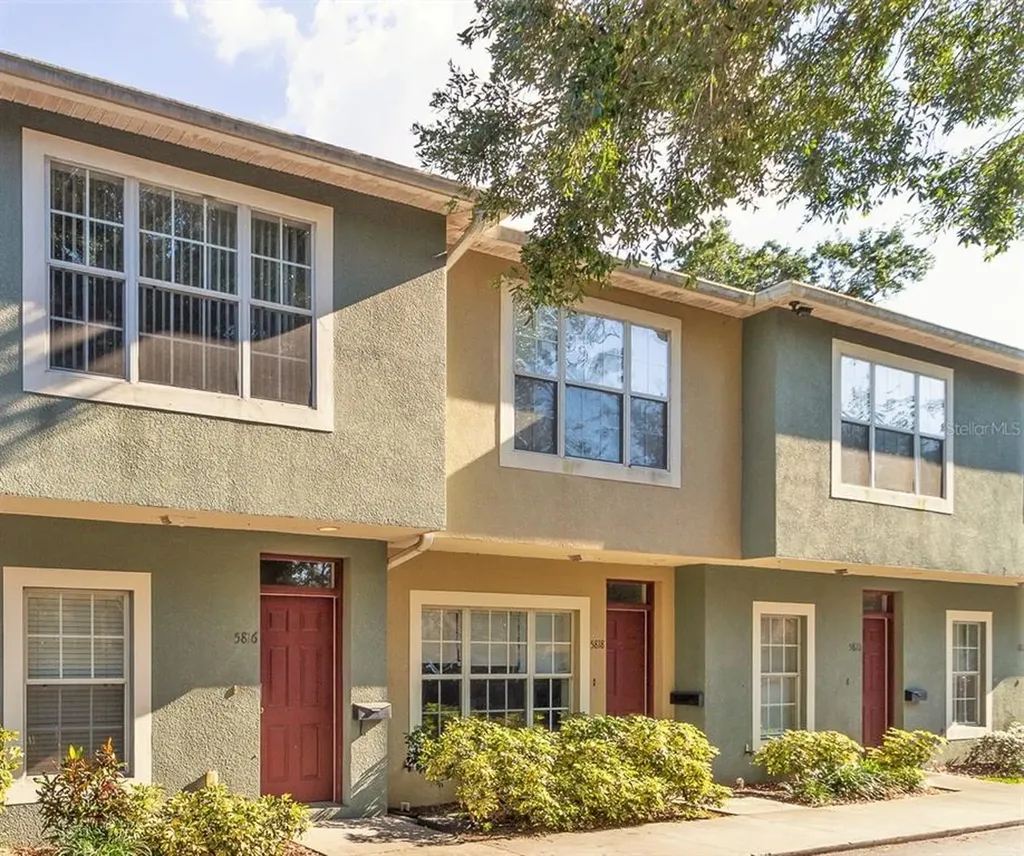 5816 Nature Terrace Cove Tampa FL 33617