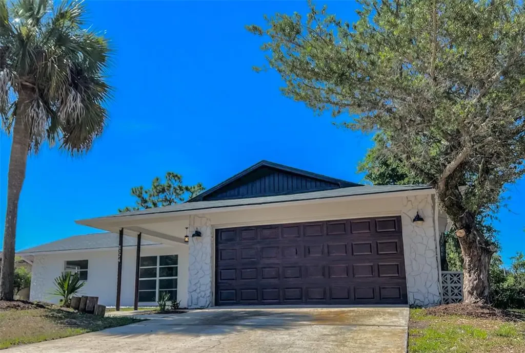 8374 Broken Willow Lane Port Richey FL 34668