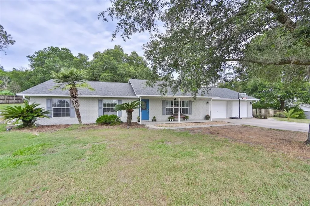 9833 Misha Lane Dade City FL 33525