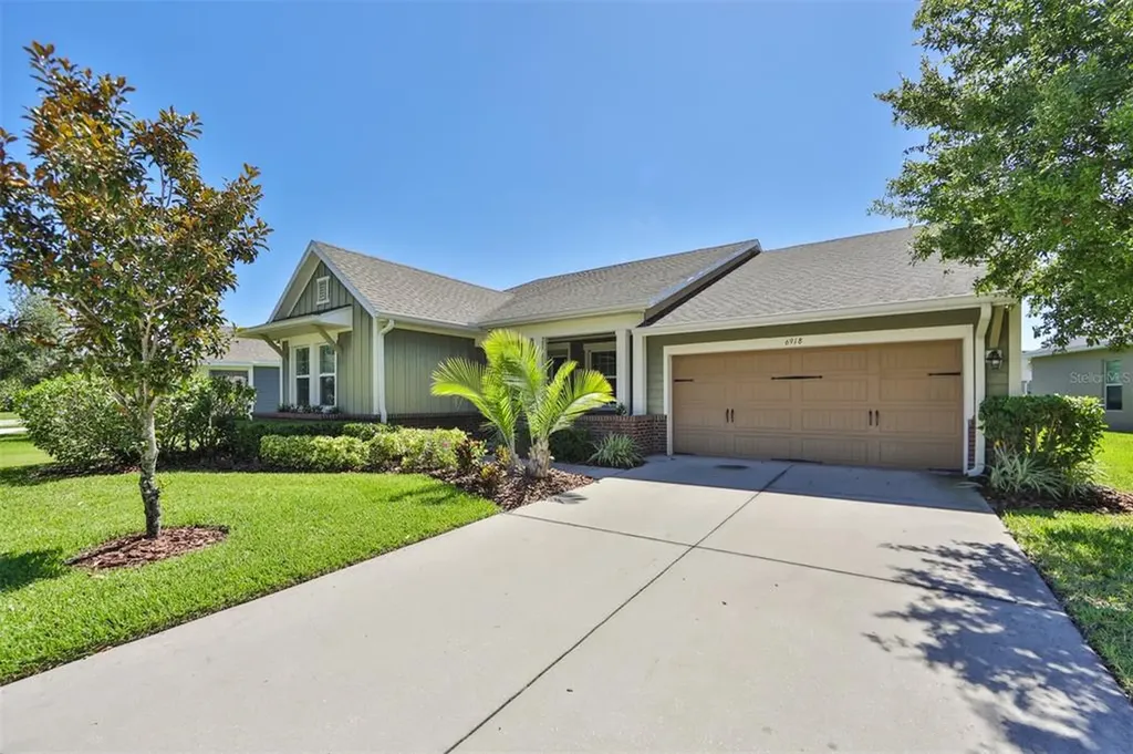 6918 Covington Stone Avenue Apollo Beach FL 33572