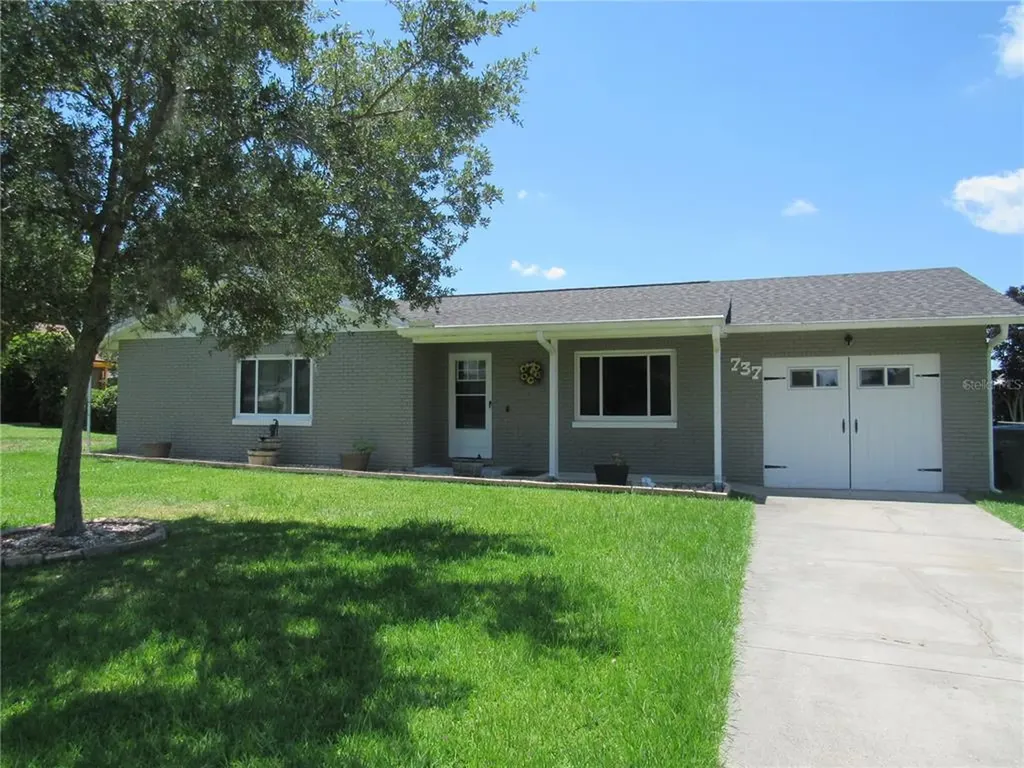 737 Scott Lake Village N Lakeland FL 33813