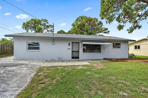 2071 Mississippi Avenue Englewood FL 34224