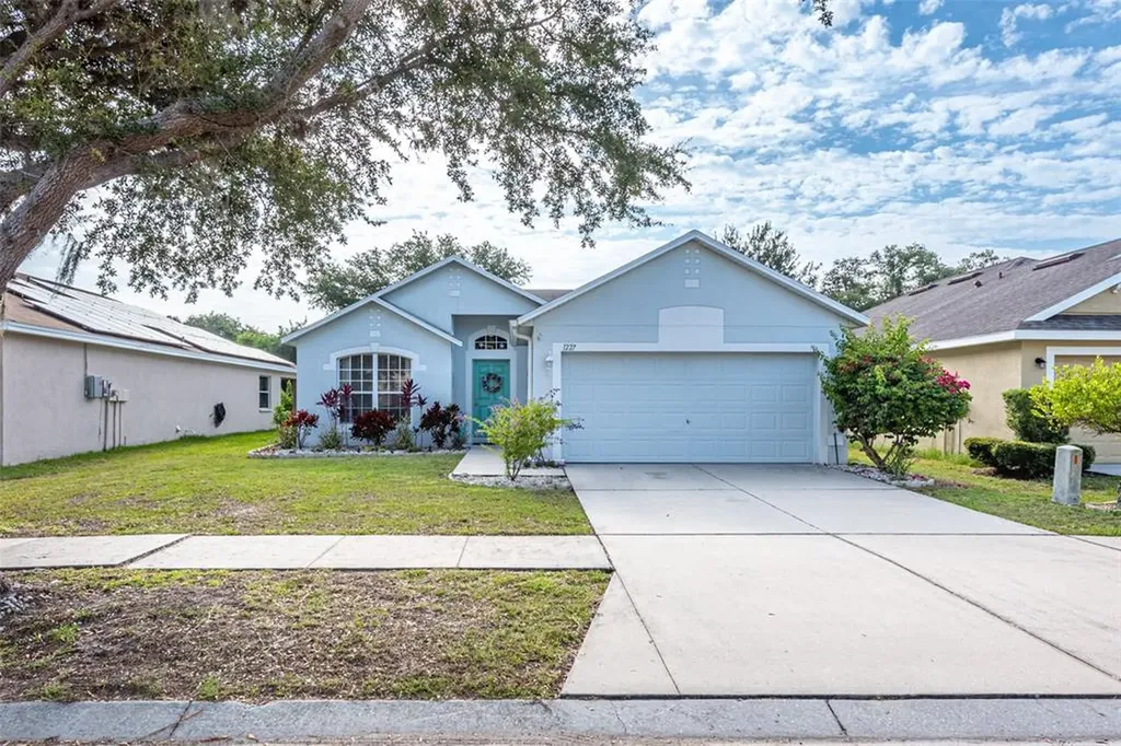 1227 Sheridan Bay Drive Ruskin FL 33570