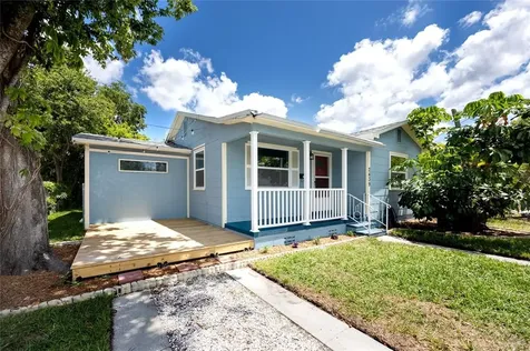 2439 15th Avenue N St Petersburg FL 33713
