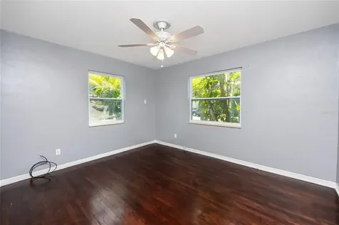 2439 15th Avenue N St Petersburg FL 33713