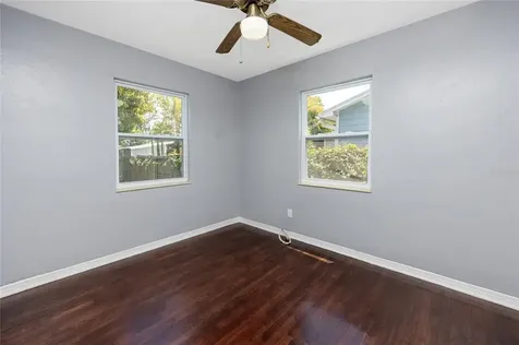 2439 15th Avenue N St Petersburg FL 33713