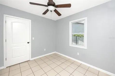 2439 15th Avenue N St Petersburg FL 33713