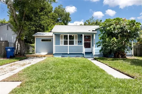 2439 15th Avenue N St Petersburg FL 33713