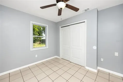 2439 15th Avenue N St Petersburg FL 33713