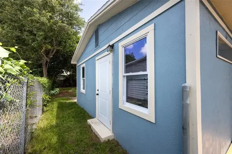 2439 15th Avenue N St Petersburg FL 33713