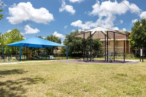 2439 15th Avenue N St Petersburg FL 33713