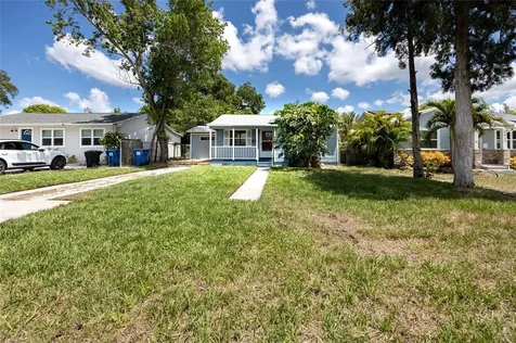 2439 15th Avenue N St Petersburg FL 33713