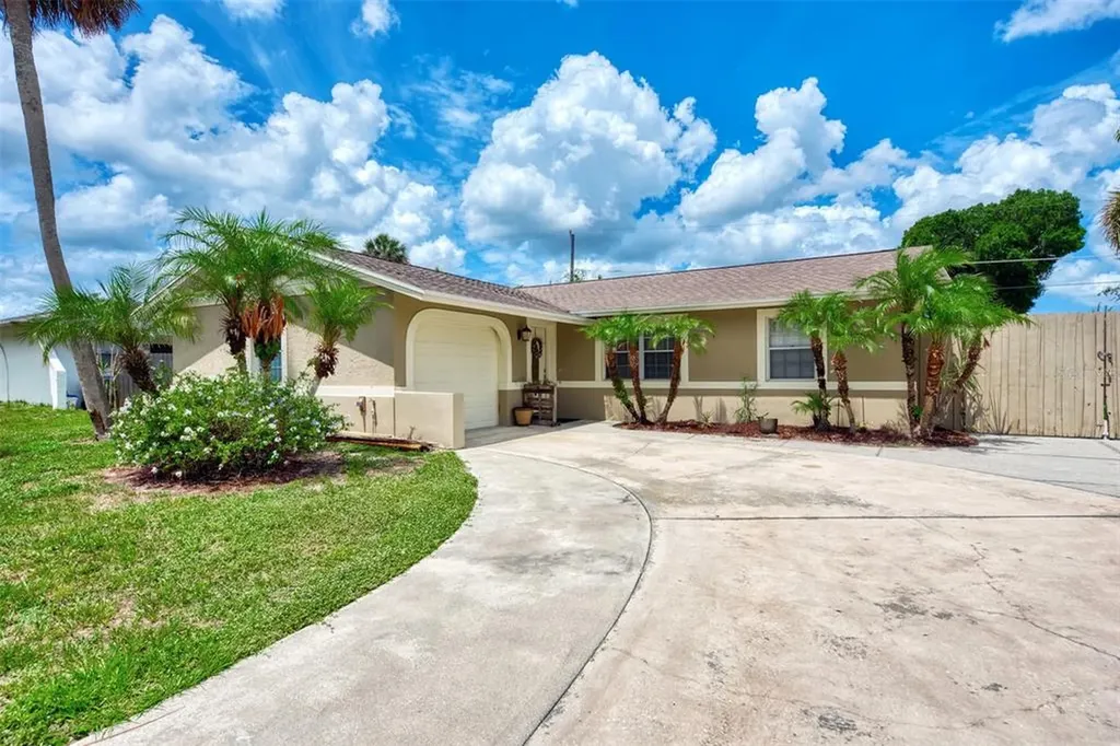 2516 Linwood Drive Sarasota FL 34232