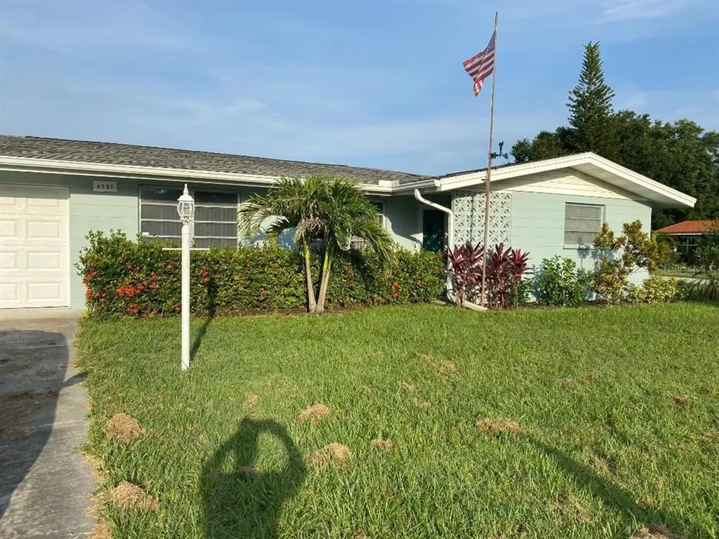 4707 24th Street W Bradenton FL 34207