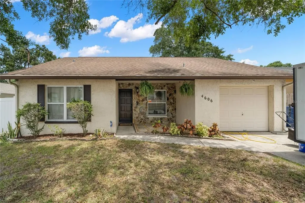 4606 E Poinsettia Avenue Tampa FL 33617