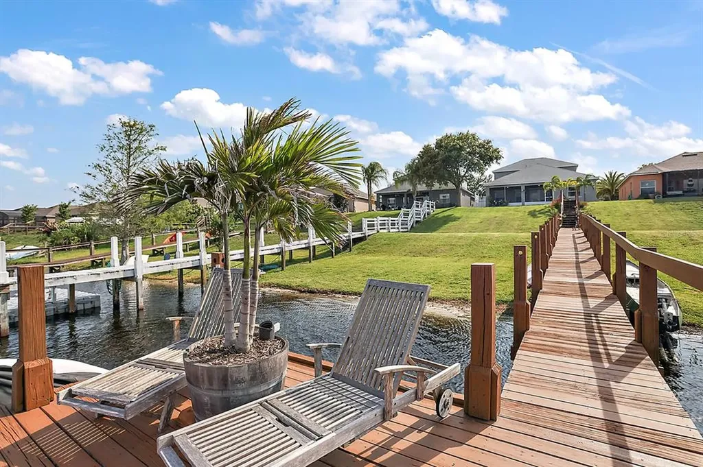 1240 Kellogg Drive Tavares FL 32778