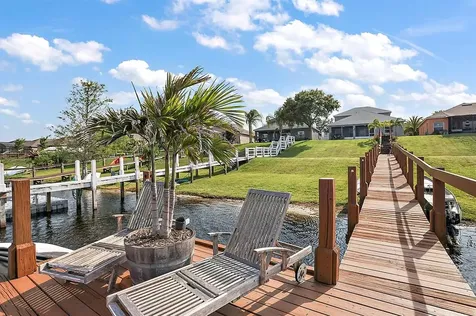 1240 Kellogg Drive Tavares FL 32778