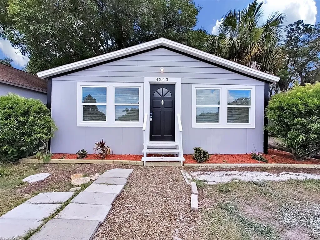 4243 55th Avenue N St Petersburg FL 33714
