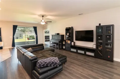 1548 Hollow Tree Court Lakeland FL 33811