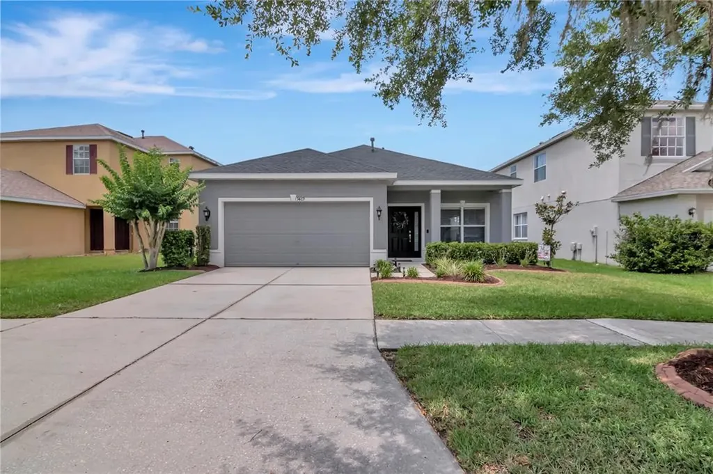 9469 Leatherwood Avenue Tampa FL 33647