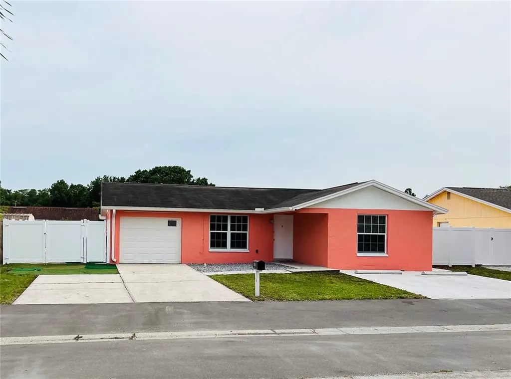 10114 Chimney Hill Court Tampa FL 33615