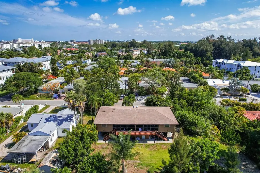 1122 Crescent Street Sarasota FL 34242