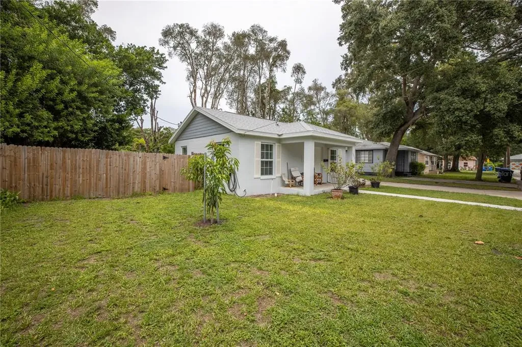 1773 Temple Terrace S St Petersburg FL 33711