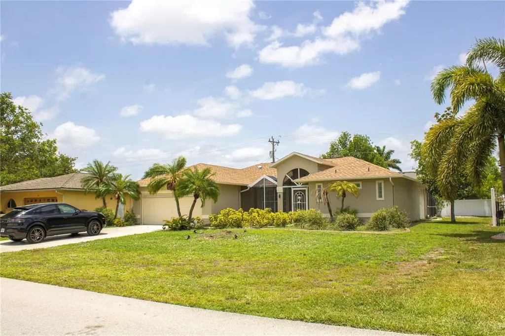 1811 SE 21st Street Cape Coral FL 33990