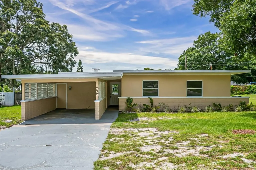 732 W Daughtery Road Lakeland FL 33809