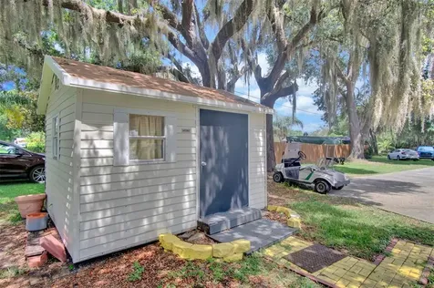 131 Lakeview Drive Auburndale FL 33823