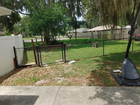 131 Lakeview Drive Auburndale FL 33823