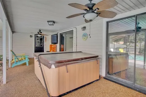 131 Lakeview Drive Auburndale FL 33823